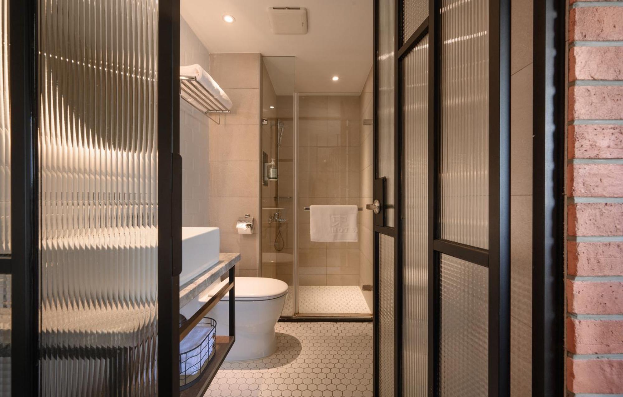 Hotel East Тайчжун Экстерьер фото